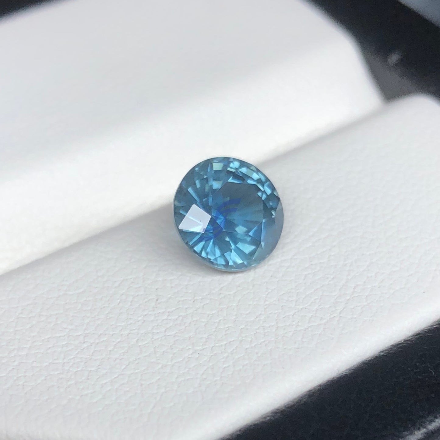 1.85CT Natural Teal Sapphire