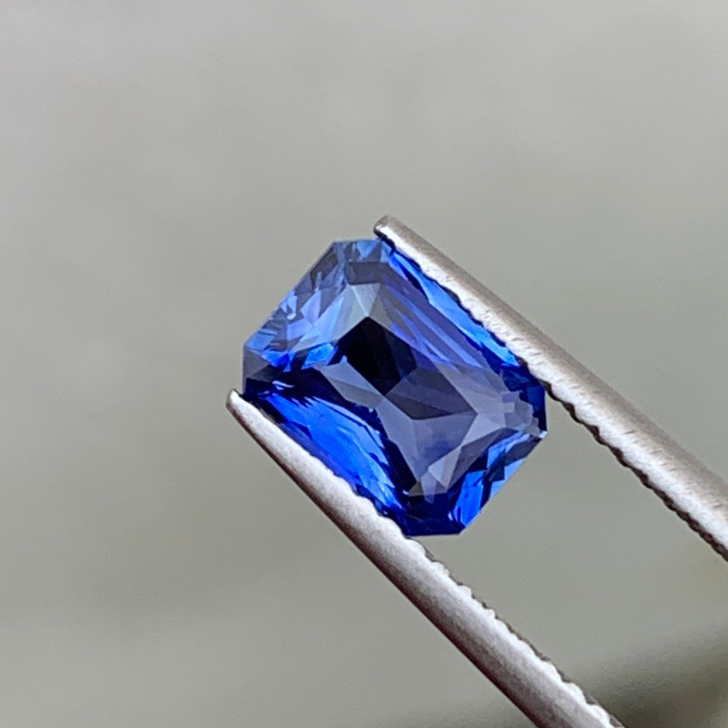 1.57CT Natural Blue Sapphire (H)