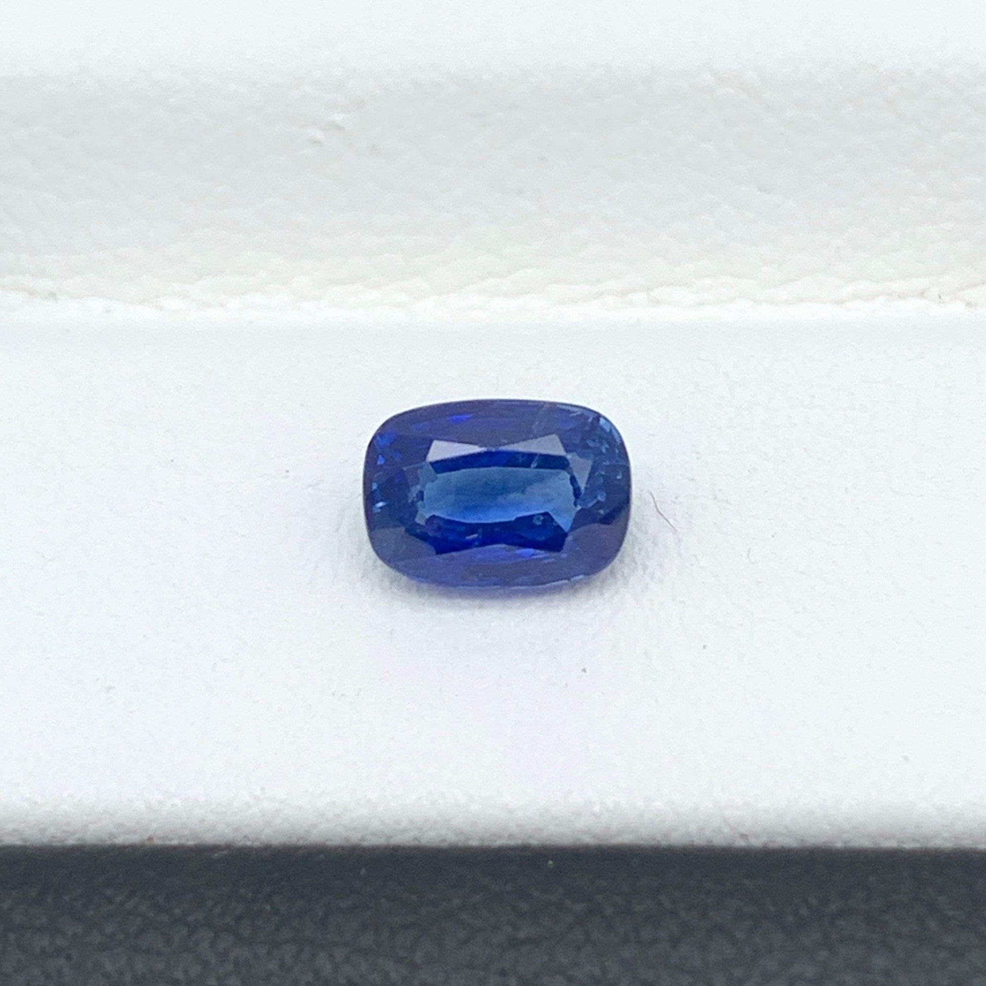 1.08CT Natural Blue Sapphire 