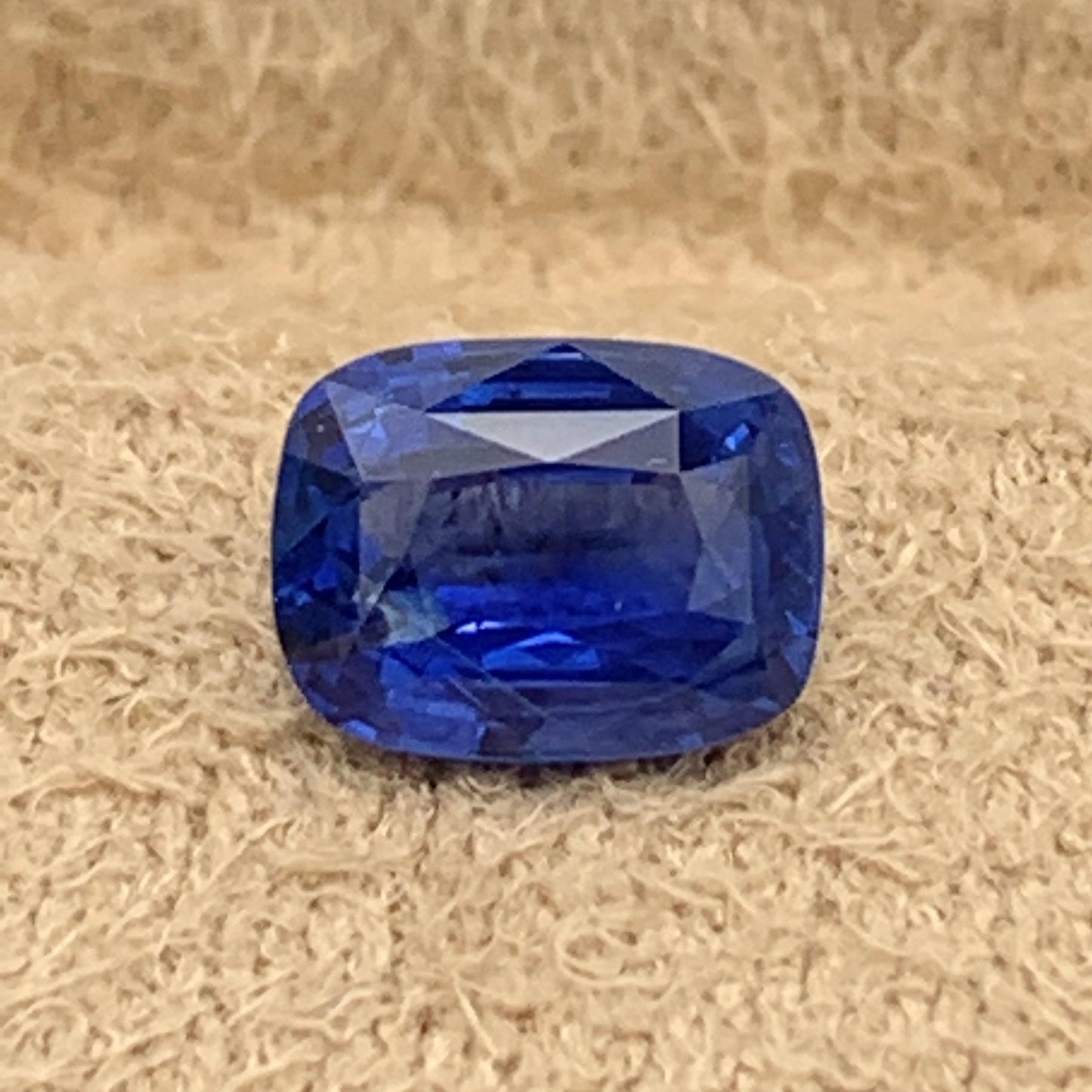 1.04CT Natural Blue Sapphire 